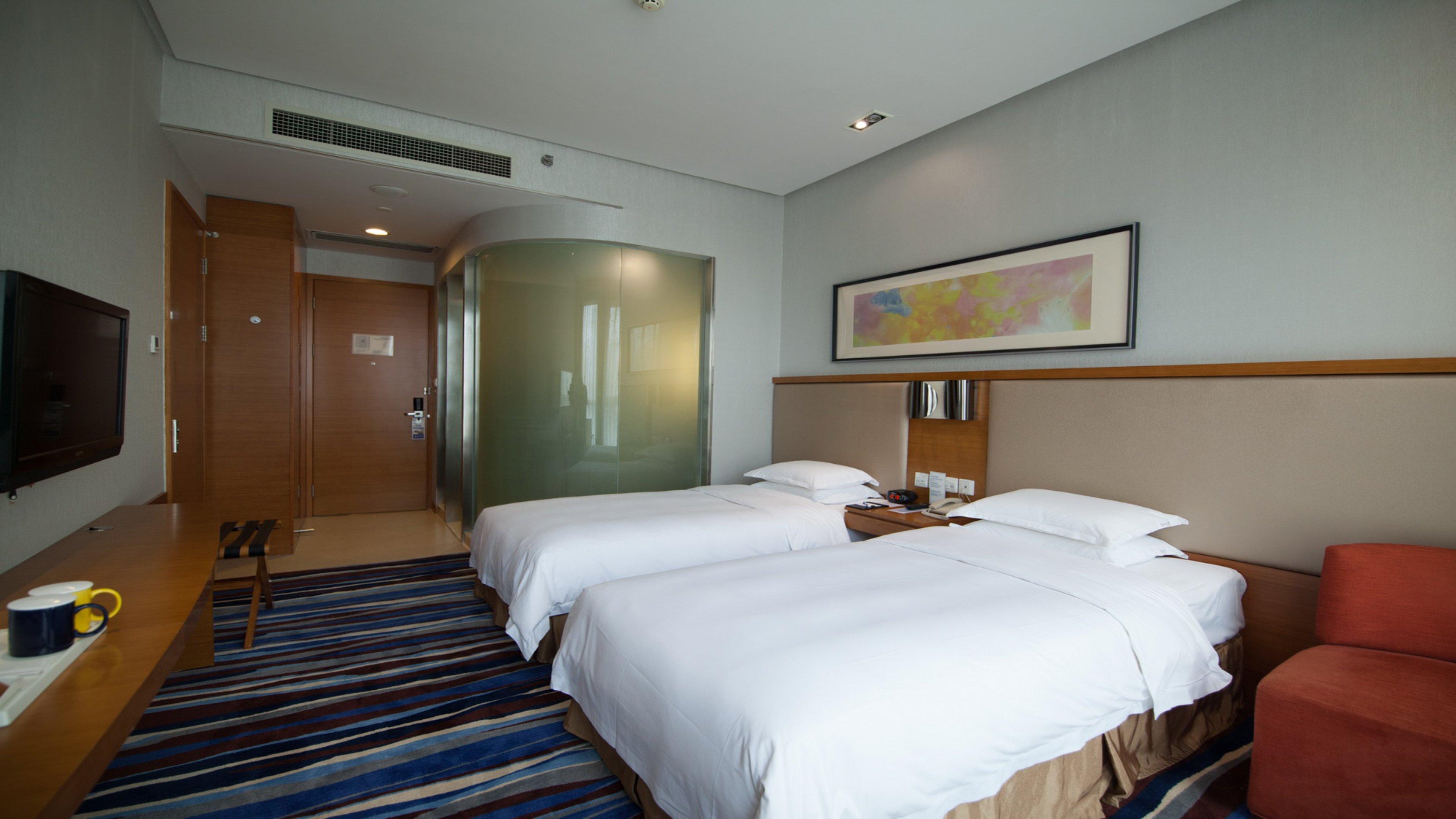 Holiday Inn Express Chongqing Guanyinqiao By Ihg Exterior photo