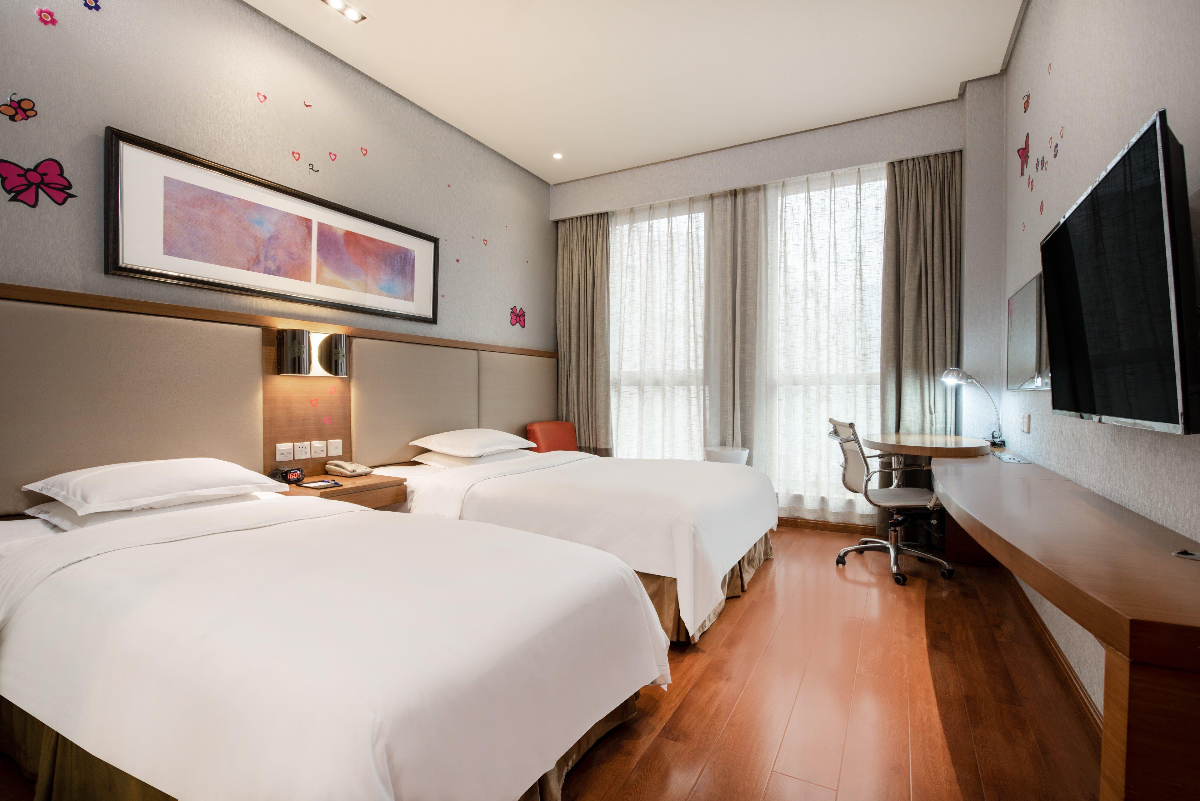 Holiday Inn Express Chongqing Guanyinqiao By Ihg Exterior photo