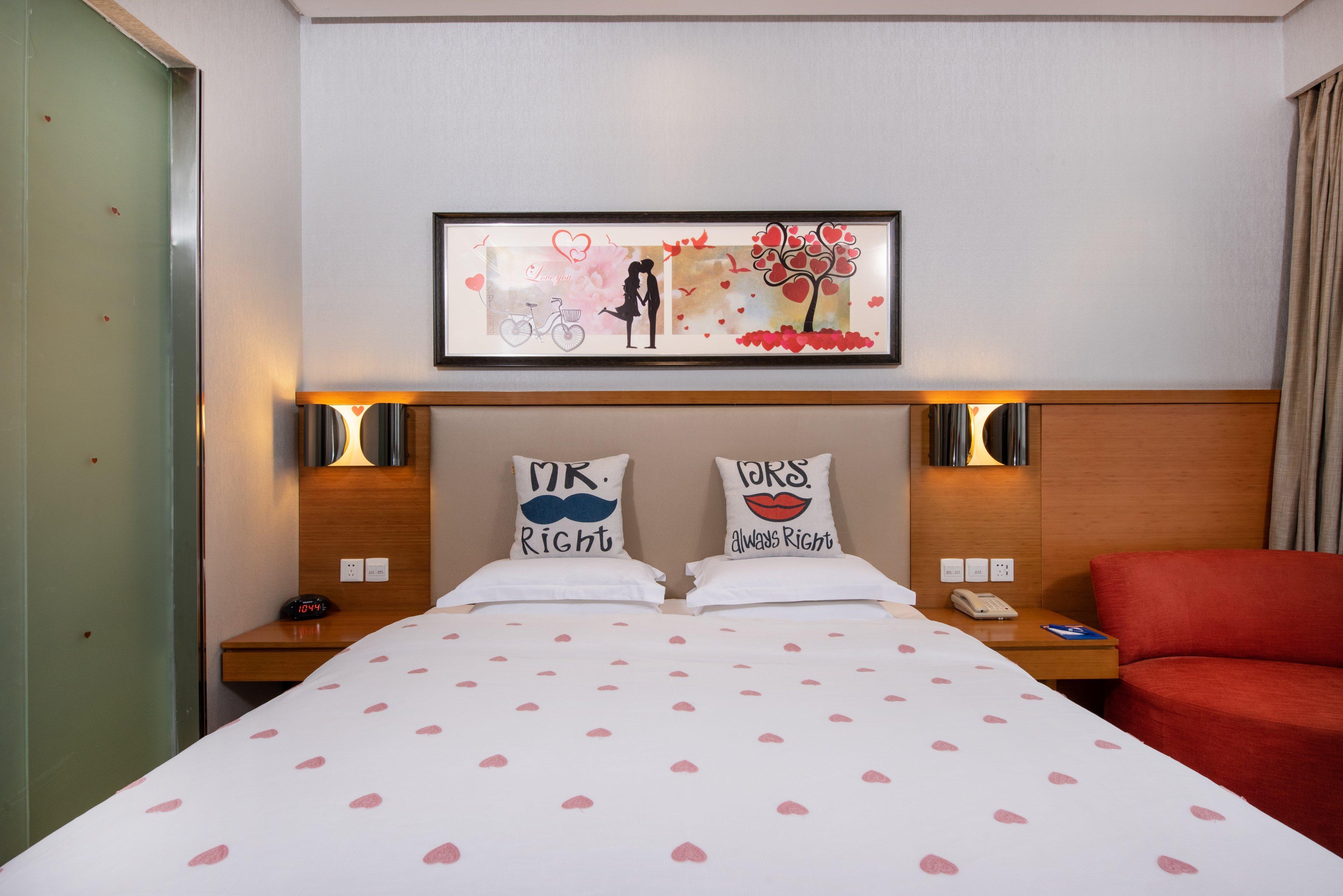 Holiday Inn Express Chongqing Guanyinqiao By Ihg Exterior photo